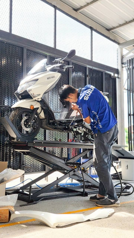 Suzuki บริการซ่อมมอเตอร์ไซค์ เปลี่ยนถ่ายน้ำมันเครื่อง เช็คระยะทุกรุ่น ทุกยี่ห้อ